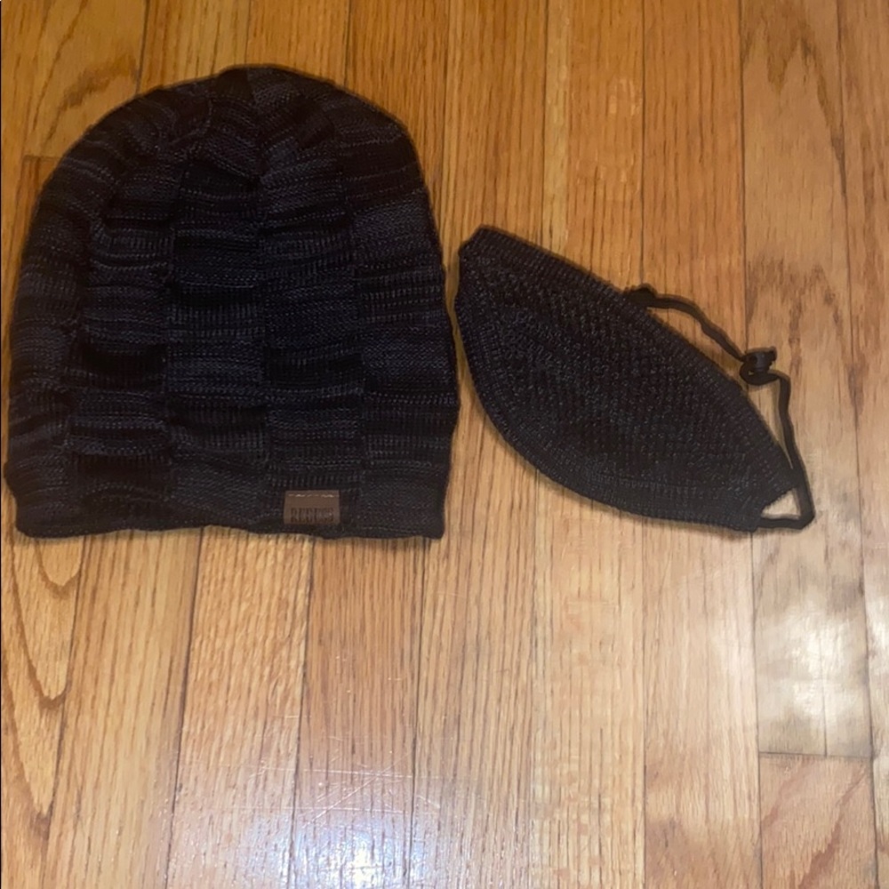 Brand new hat and mask set.